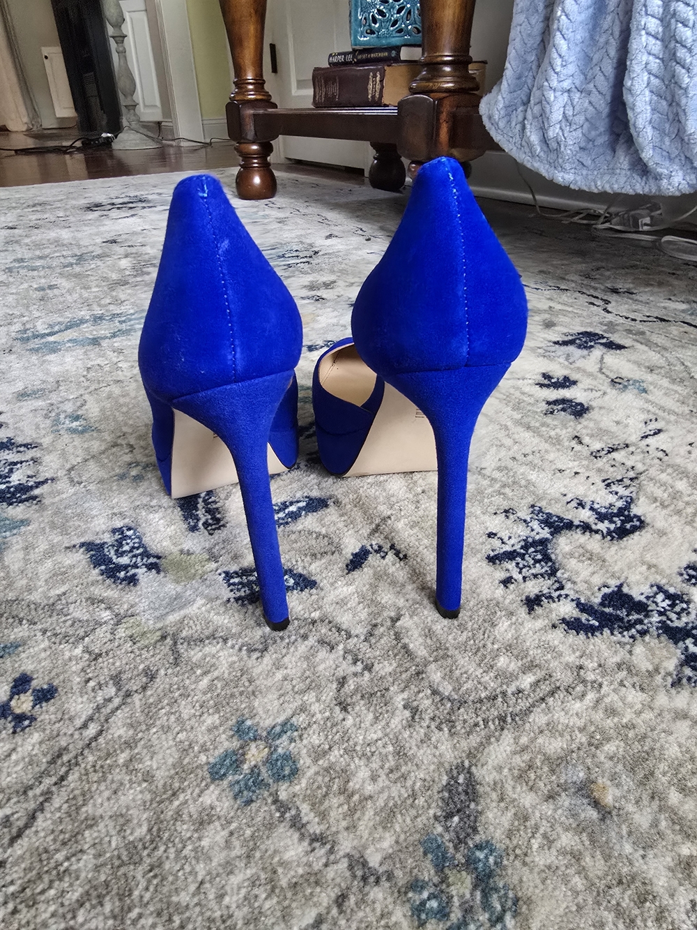 Gianni Bini Cobalt Blue Pointed Toe D'Orsay Pumps - Picture 2 of 10